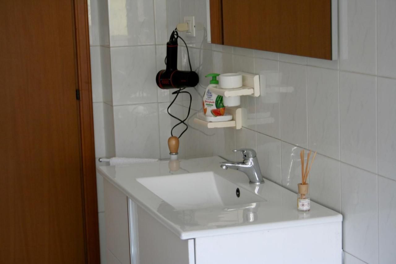 2 Bedrooms Appartement At Pescara 300 M Away From The Beach With Balcony And Wifi 外观 照片