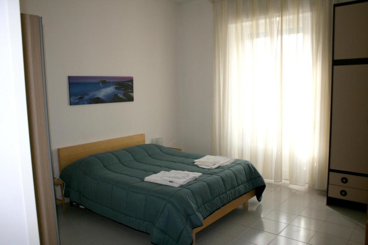 2 Bedrooms Appartement At Pescara 300 M Away From The Beach With Balcony And Wifi 外观 照片