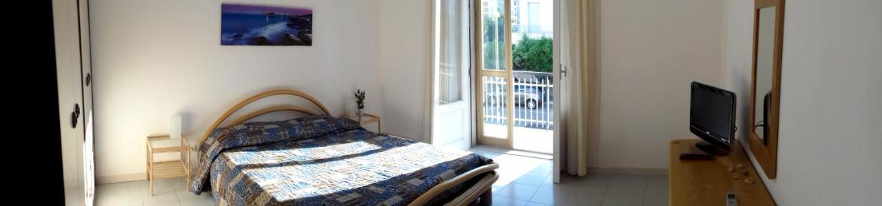 2 Bedrooms Appartement At Pescara 300 M Away From The Beach With Balcony And Wifi 外观 照片