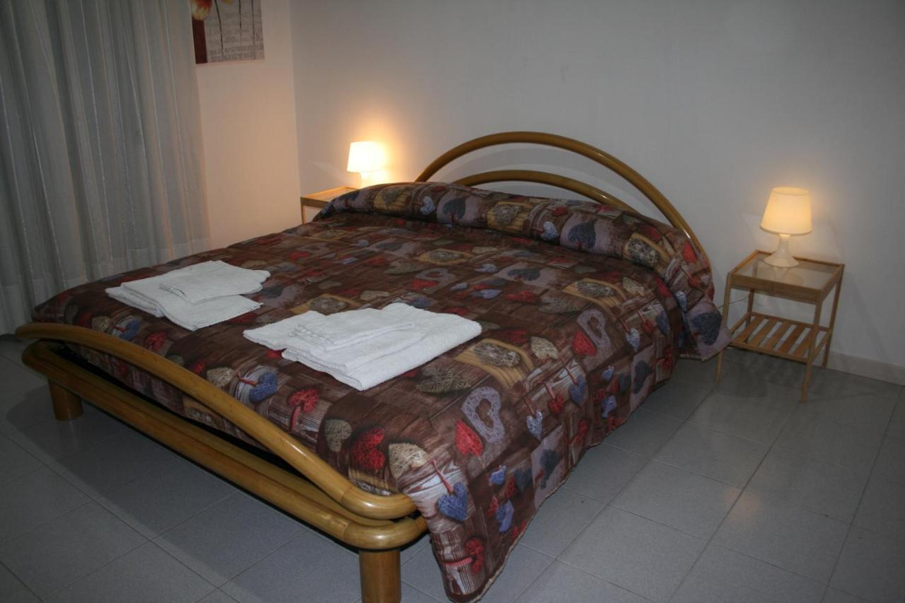 2 Bedrooms Appartement At Pescara 300 M Away From The Beach With Balcony And Wifi 外观 照片